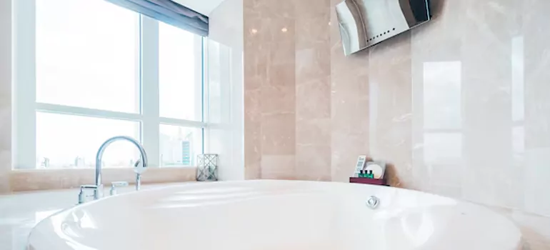 Bathroom Window Coverings in Bartow, FL