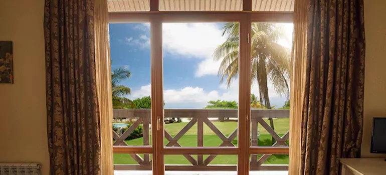 Residential Garden Window Enclosure Repair in Bartow, FL