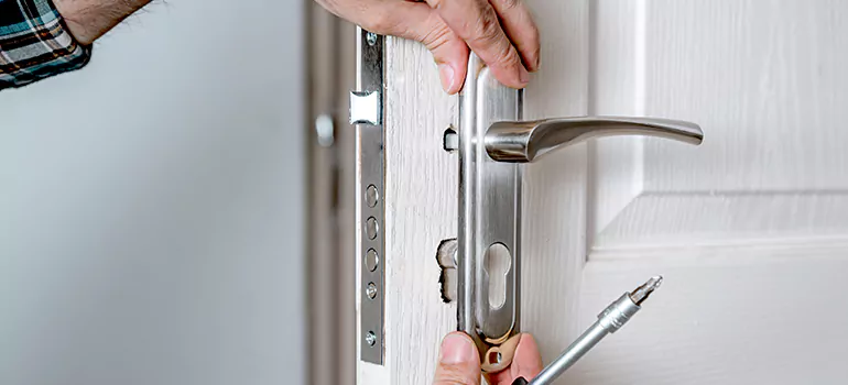 Front Door Knob Repair in Bartow, FL
